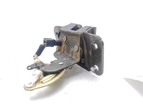 Tailgate lock HYUNDAI SANTA FÉ I (SM) 2.4 16V 4x4 | BP23118633C101 