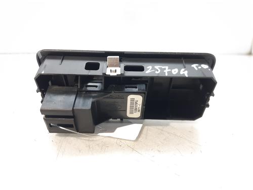 Right rear window switch LAND ROVER DISCOVERY III (L319) 2.7 TD 4x4 | BP12404535I28 