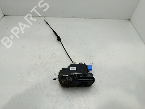 Cerradura puerta delantera derecha VW POLO IV (9N_, 9A_) 1.4 16V (80 hp) 31914724