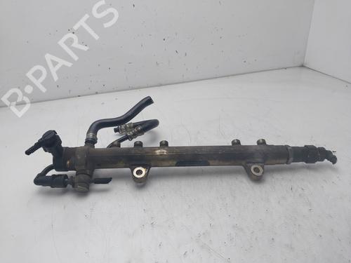 Used Injection rail Injection rail OPEL CORSA C (X01) 1.3 CDTI (F08, F68) (70 hp) 33301767 33301767