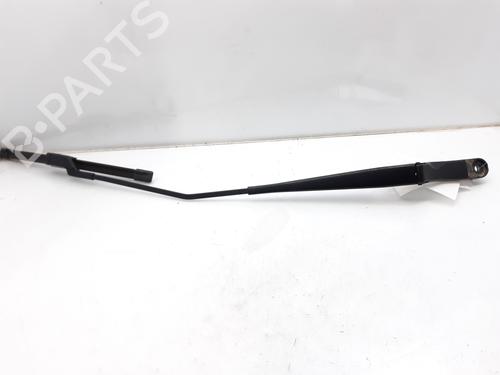 Used Front windshield wiper arm NISSAN PULSAR Hatchback (C13) 1.5 dCi (110 hp) 7920223
