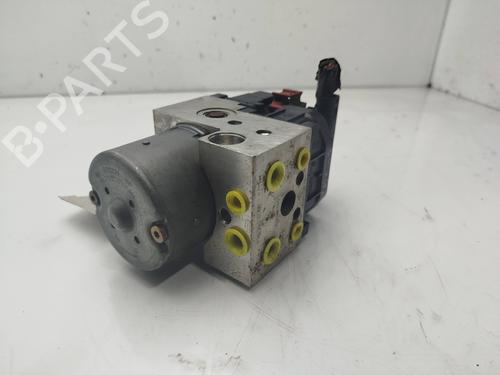 Pompe ABS RENAULT CLIO II (BB_, CB_) 1.2 (BB0A, BB0F, BB10, BB1K, BB28, BB2D, BB2H, CB0A,... (58 hp) 31878266