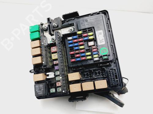 Used Fuse box HYUNDAI TUCSON (TL, TLE) 1.7 CRDi (116 hp) 26006766