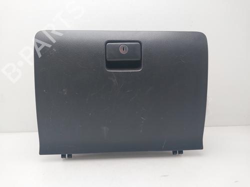 Used Glove box Glove box TOYOTA COROLLA Verso (ZER_, ZZE12_, R1_) 2.2 D-4D (AUR10_, AUR10R) (136 hp) 33657978 33657978