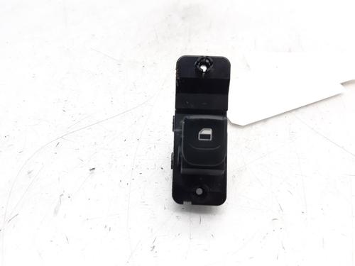 Used Right rear window switch Right rear window switch KIA STONIC (YB) [2017-2026] 8230597 8230597