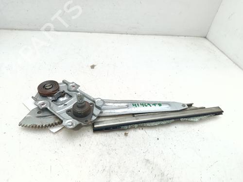 Rudehejsemekanisme Højre bagtil Rudehejsemekanisme Højre bagtil TOYOTA COROLLA Liftback (_E11_) 2.0 D-4D (CDE110_, CDE110R) (90 hp) 36223068 36223068