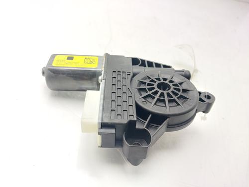 Used Right rear window motor Right rear window motor BMW 1 (F40) 116 d (116 hp) 33327060 33327060