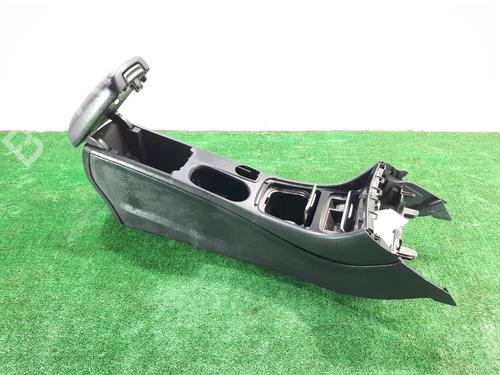 Armrest / Center console MERCEDES-BENZ GLA-CLASS (X156) GLA 200 CDI / d (156.908) | BP8363024I20 