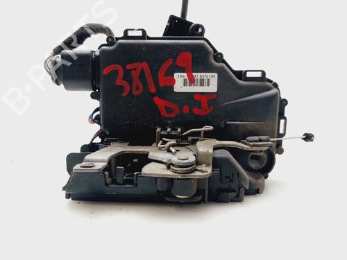 Cerradura puerta delantera izquierda VW BORA I (1J2) 1.6 (101 hp) 26487421