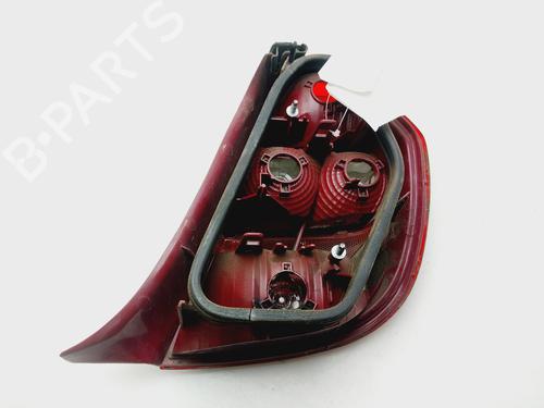 Right taillight CITROËN C5 I (DC_) 2.2 HDi (DC4HXB, DC4HXE) | BP32410357C35