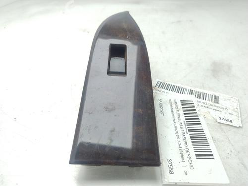 Interrupteur de vitre arrière droite SUZUKI GRAND VITARA II (JT, TE, TD) 2.0 All-wheel Drive (TD54V, JB420) (140 hp) 28962458