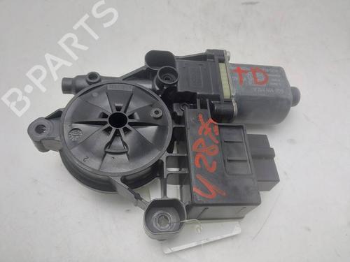 Used Right rear window motor Right rear window motor 39537561 39537561