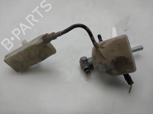 brake-master-cylinder-peugeot-307-break-3e-2002-2003-2004-2005-2006-2007-2008-2009-32852425 main image