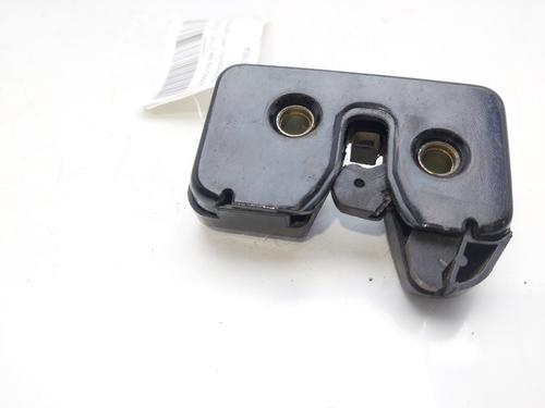 Tailgate lock VW POLO III (6N1) 50 1.0 | BP12680282C101 
