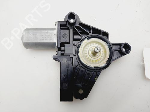 Used Right rear window motor VOLVO V40 Hatchback (525) D2 (114 hp) 29585828