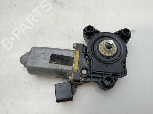 left-rear-window-motor-mercedes-benz-s-class-w220-v220-1998-1999-2000-2001-2002-2003-2004-2005-32686010 main image