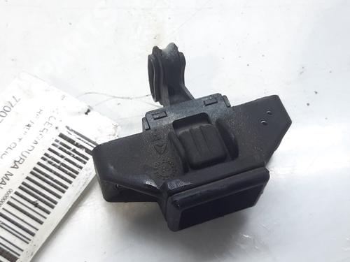 tailgate-lock-renault-clio-i-bc57_-5357_-12-5357y-5357k-7700791731-1990-1991-1992-1993-1994-1995-1996-1997-1998-1999-11036358 main image