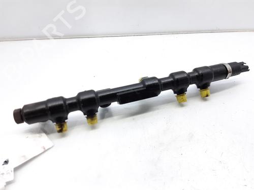 Used Injection rail FORD MONDEO III Saloon (B4Y) 2.0 16V TDDi / TDCi (115 hp) 7296782