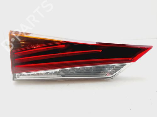 Feu de coffre gauche LEXUS IS III (_E3_) 300h (AVE30_, AVE30R) (223 hp) 30545010