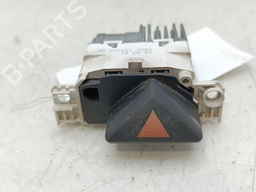 Warnblinkschalter für FORD FOCUS I (DAW, DBW) 1.6 16V (100 hp) 29735776