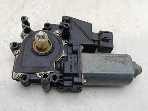 Used Right rear window motor Right rear window motor AUDI A4 B5 (8D2) 1.9 TDI (110 hp) 34398463 34398463