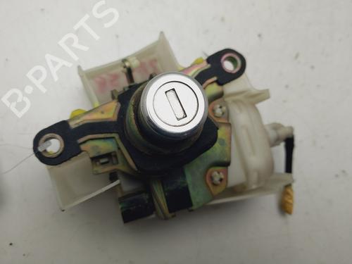 Używane Klamka klapy tylnej / bagażnika AUDI A4 B5 (8D2) [1994-2001]  25280792