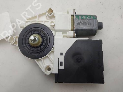 Used Right front window motor Right front window motor VW GOLF VI Variant (AJ5) [2009-2014] 39881460 39881460