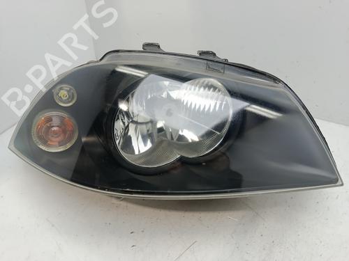 Used Right headlight SEAT CORDOBA (6L2) 1.9 SDI (64 hp) 31167442