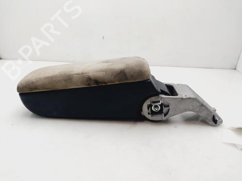 Used Armrest / Center console FIAT LINEA (323_, 110_) [2006-2025]  28329401
