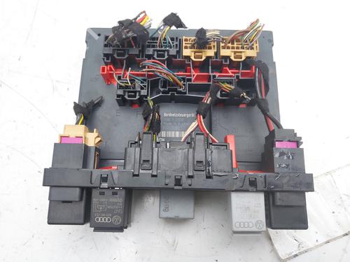 Used Fuse box AUDI A3 (8P1) 1.9 TDI (105 hp) 18083081