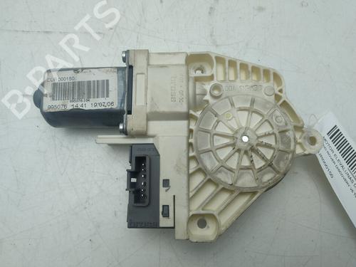 Used Left front window motor LAND ROVER DISCOVERY III (L319) 2.7 TD 4x4 (190 hp) 27887279
