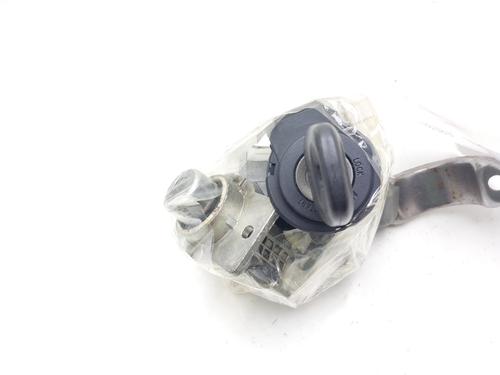 Used Ignition barrel TOYOTA YARIS (_P9_) 1.3 VVT-i (SCP90_, SCP90R) (87 hp) 16526595