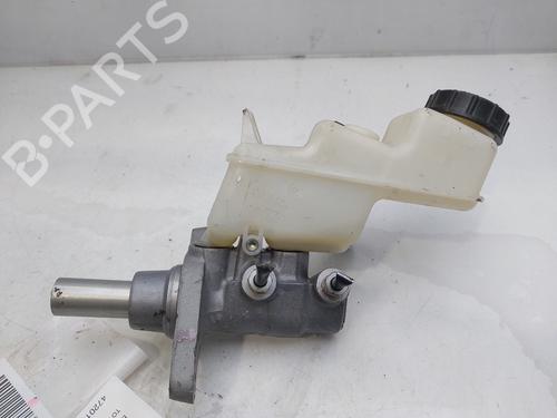 Hovedbremsecylinder TOYOTA YARIS (_P13_) 1.0 (KSP130_, KSP130) (69 hp) 17235084