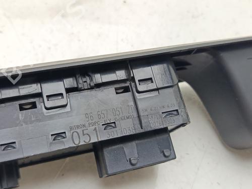 Left front window switch CITROËN C4 II (NC_) 1.6 BlueHDi 120 | BP35792289I27 - Image 2