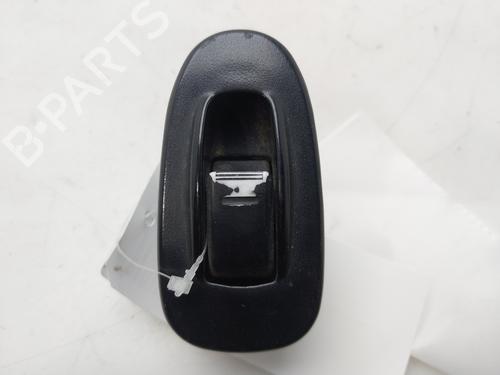 Used Right front window switch Right front window switch KIA SHUMA II (FB) 1.6 (101 hp) 33793067 33793067
