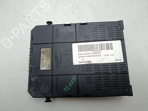 Used Fuse box Fuse box CITROËN C5 III (RD_) [2008-2017] 40281732 40281732