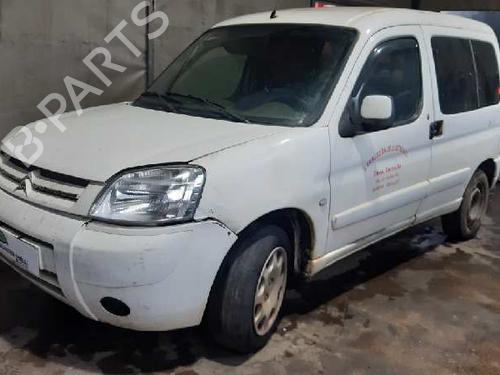 Washer pump CITROËN BERLINGO / BERLINGO FIRST Box Body/MPV (M_) 2.0 HDI 90 (MBRHY, MCRHY) | BP13997346E24 
