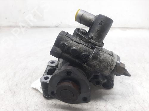 Used Steering pump MERCEDES-BENZ C-CLASS (W203) C 220 CDI (203.008) (150 hp) 12413230