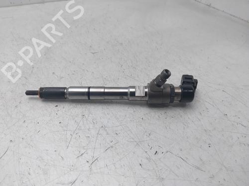 Used Injector SEAT IBIZA IV ST (6J8, 6P8) 1.6 TDI (90 hp) 31695384