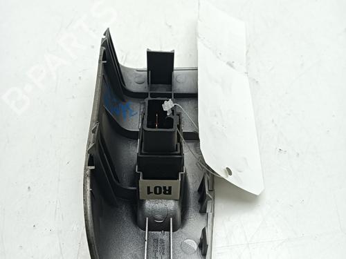 Right rear window switch KIA SPORTAGE II (JE_, KM_) 2.0 CRDi 4WD | BP26572589I28 
