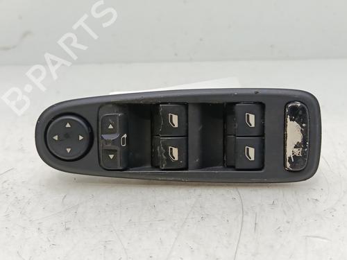 Mando elevalunas delantero izquierdo CITROËN C4 Picasso I MPV (UD_) 1.6 HDi 110 (112 hp) 29710549