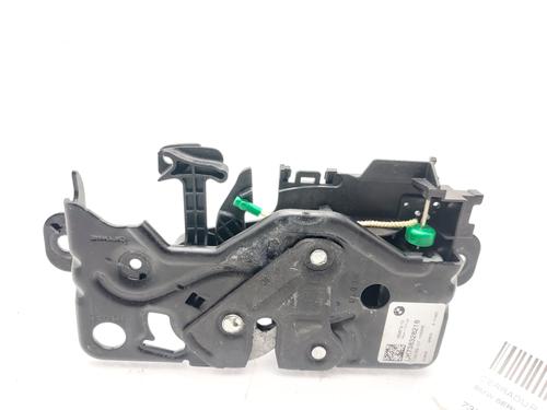 tailgate-lock-bmw-1-f40-2019-32454880 main image