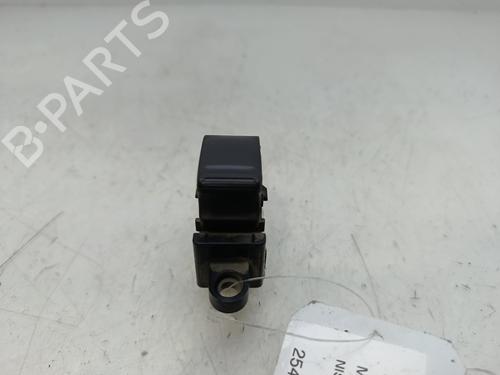 Højre fortil elrude kontakt NISSAN ALMERA II (N16) 2.2 dCi (112 hp) 31827094