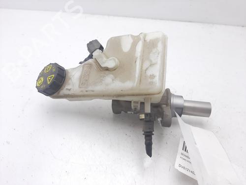 Used Brake master cylinder FORD FOCUS III 1.0 EcoBoost (125 hp) 13686240