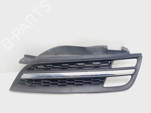 Used Grille NISSAN MICRA III (K12) 1.2 16V (65 hp) 25933687