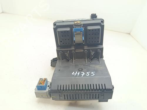 Fuse box VOLVO S60 I (384) D5 | BP37192474E1 - Image 2
