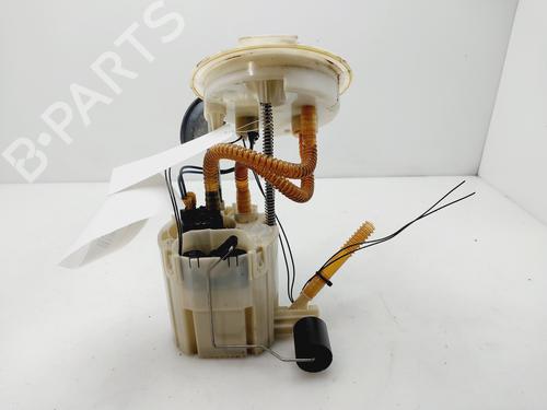 Used Fuel pump BMW 3 (F30, F80) 320 d (163 hp) 31051101