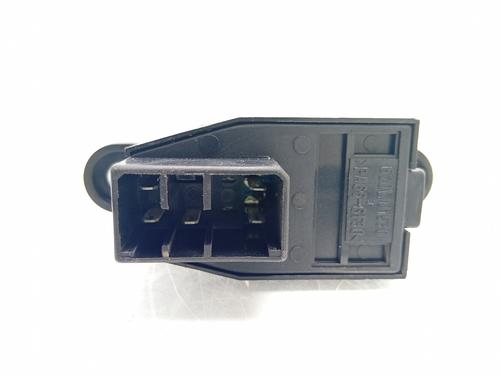 Right front window switch HYUNDAI H-1 / STAREX Bus (A1) 2.5 TD 4WD | BP22516446I26 