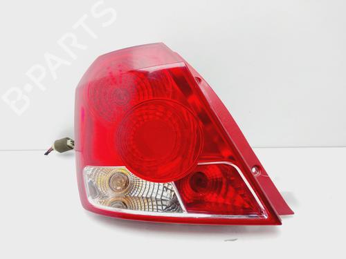 Farolim esquerdo DAEWOO KALOS (KLAS) 1.2 (72 hp) 31887778