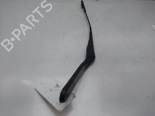 Front windshield wiper arm BMW 1 (E87) 118 d | BP16856772C143 